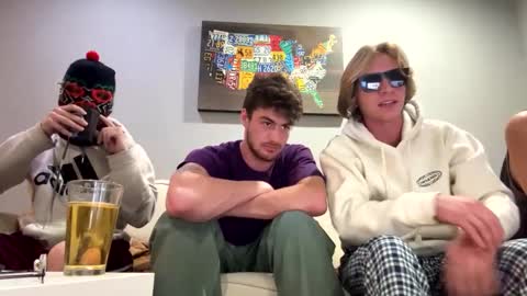 college_packing_8 online show from 10/08/25, 01:14