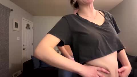 Snapshot of college_packing_8 chatting on 02/18/26, 12:28 college_packing_8 online show from 02/18/26, 12:28