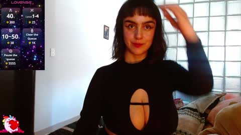 Collette online show from 12/04/24, 05:44