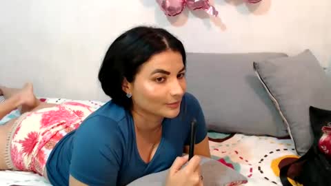 Snapshot of colombi4spice chatting on 03/04/25, 07:54 viviana online show from 03/04/25, 07:54