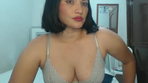 Snapshot of colombi4spice chatting on 04/24/26, 08:55 viviana online show from 04/24/26, 08:55