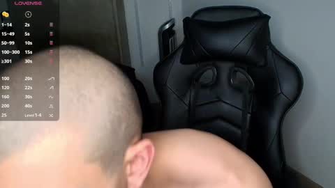 Snapshot of colombianmuscle8 chatting on 01/12/25, 03:39 colombianmuscle8 online show from 01/12/25, 03:39