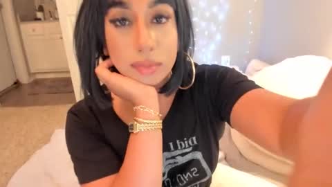 Snapshot of colombiantexas chatting on 03/13/26, 05:25 ........ Instagram Lorysexys online show from 03/13/26, 05:25