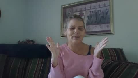 Snapshot of comebackpussy chatting on 11/10/25, 05:12 comeback pussy online show from 11/10/25, 05:12