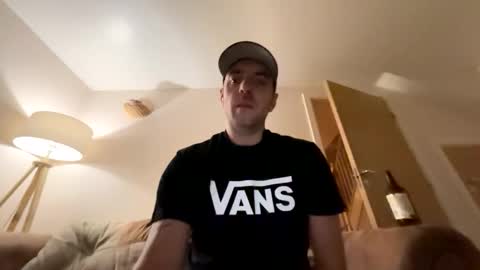 Snapshot of comedy6288 chatting on 10/04/25, 10:52 comedy6288 online show from 10/04/25, 10:52