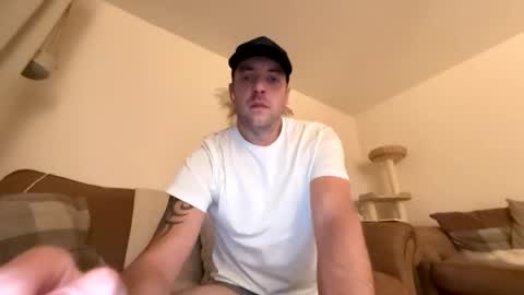 Snapshot of comedy6288 chatting on 11/04/25, 11:15 comedy6288 online show from 11/04/25, 11:15