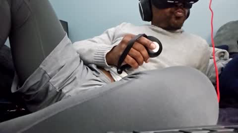 Snapshot of comesuckthisdick111 chatting on 01/19/26, 06:39 comesuckthisdick111 online show from 01/19/26, 06:39