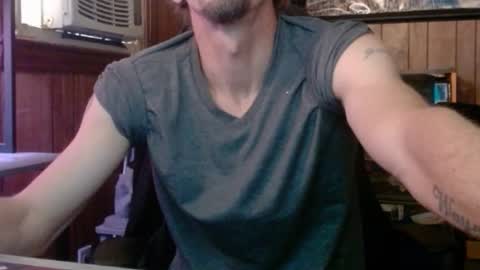 Snapshot of comic_king27 chatting on 01/18/26, 03:49 Nelson or ComicKing and sometime Peachy143 online show from 01/18/26, 03:49