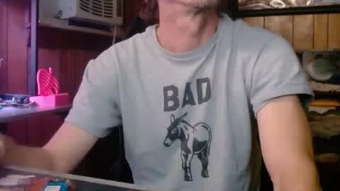 Snapshot of comic_king27 chatting on 02/06/26, 10:18 Nelson or ComicKing and sometime Peachy143 online show from 02/06/26, 10:18