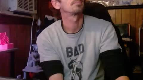 Snapshot of comic_king27 chatting on 02/06/26, 11:19 Nelson or ComicKing and sometime Peachy143 online show from 02/06/26, 11:19