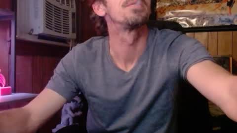 Snapshot of comic_king27 chatting on 02/12/26, 12:27 Nelson or ComicKing and sometime Peachy143 online show from 02/12/26, 12:27