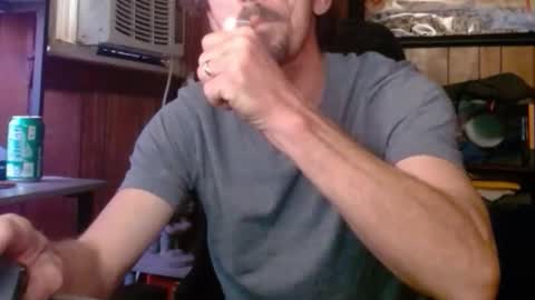 Snapshot of comic_king27 chatting on 02/27/26, 10:32 Nelson or ComicKing and sometime Peachy143 online show from 02/27/26, 10:32