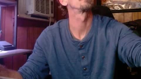 Snapshot of comic_king27 chatting on 03/02/26, 02:47 Nelson or ComicKing and sometime Peachy143 online show from 03/02/26, 02:47