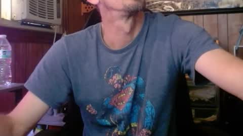 Snapshot of comic_king27 chatting on 04/26/26, 01:42 Nelson or ComicKing and sometime Peachy143 online show from 04/26/26, 01:42