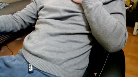 Snapshot of commanderchip chatting on 03/03/25, 02:59 commanderchip online show from 03/03/25, 02:59