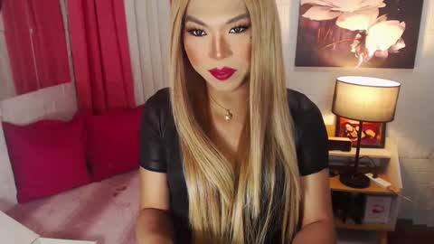 QUEEN SABRINA online show from 01/04/25, 11:17