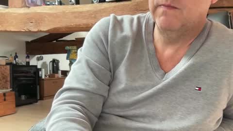 Snapshot of compay69 chatting on 12/05/24, 10:23 compay69 online show from 12/05/24, 10:23