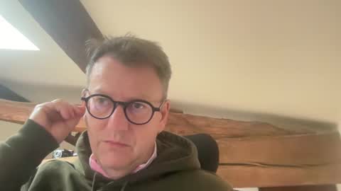 Snapshot of compay69 chatting on 01/03/25, 12:52 compay69 online show from 01/03/25, 12:52