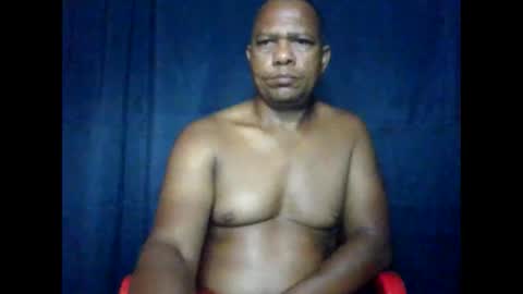 Snapshot of condor087510 chatting on 01/12/26, 07:57 Miguel online show from 01/12/26, 07:57