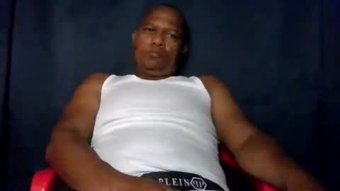 Snapshot of condor087510 chatting on 02/03/26, 06:40 Miguel online show from 02/03/26, 06:40