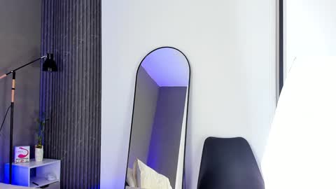 conielaurenth online show from 01/08/25, 02:46