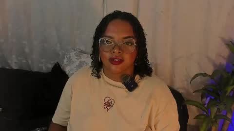 Snapshot of conielaurenth chatting on 05/18/26, 02:07 conielaurenth online show from 05/18/26, 02:07