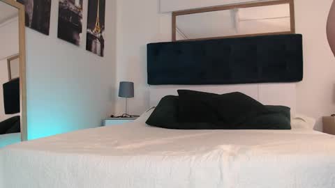 Snapshot of connie_haze chatting on 12/20/24, 10:43 Connie online show from 12/20/24, 10:43