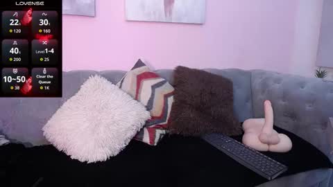 Snapshot of connie_haze chatting on 11/28/25, 10:23 Connie online show from 11/28/25, 10:23