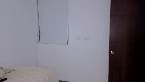 Snapshot of connie_varela chatting on 02/25/26, 12:42 new account online show from 02/25/26, 12:42