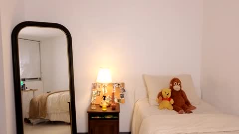 Snapshot of connie_varela chatting on 03/07/26, 11:35 new account online show from 03/07/26, 11:35