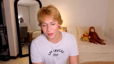 Snapshot of connie_varela chatting on 03/10/26, 12:15 new account online show from 03/10/26, 12:15