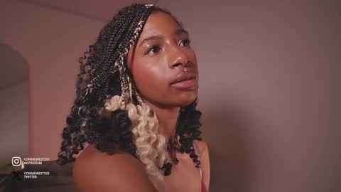 Snapshot of connie_west0 chatting on 12/10/24, 01:11   independent model online show from 12/10/24, 01:11