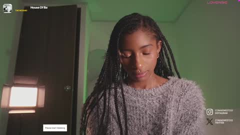 Snapshot of connie_west0 chatting on 12/25/24, 05:37   independent model online show from 12/25/24, 05:37