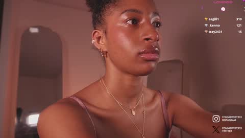 Snapshot of connie_west0 chatting on 01/18/25, 01:30   independent model online show from 01/18/25, 01:30