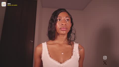 Snapshot of connie_west0 chatting on 01/29/25, 10:32   independent model online show from 01/29/25, 10:32