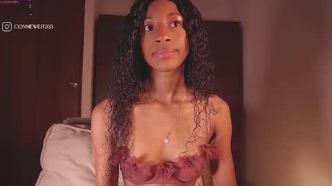 Snapshot of connie_west0 chatting on 10/12/25, 12:31   independent model online show from 10/12/25, 12:31