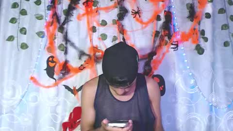 Snapshot of connor_michael chatting on 10/11/25, 08:29 connor_michael online show from 10/11/25, 08:29