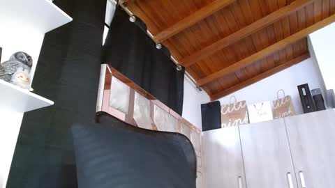 conny_bens online show from 10/06/25, 07:55