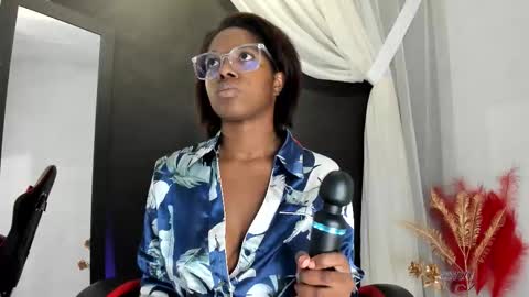 Snapshot of connywellss chatting on 03/07/26, 04:42 Nilo Solem online show from 03/07/26, 04:42