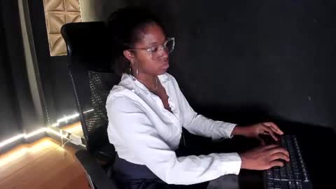 Nilo Solem online show from 06/20/26, 06:54
