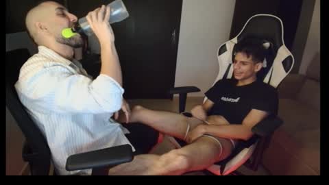 Snapshot of conradgrayson78 chatting on 11/16/25, 12:49 conradgrayson78 leonandresough online show from 11/16/25, 12:49