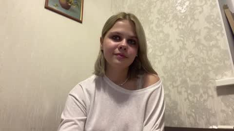 Snapshot of constancecovil chatting on 03/10/26, 02:33 Viktorina online show from 03/10/26, 02:33