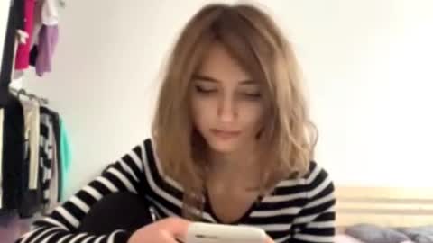 Amelia online show from 02/27/26, 12:05