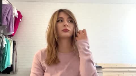 Amelia online show from 03/13/26, 12:12