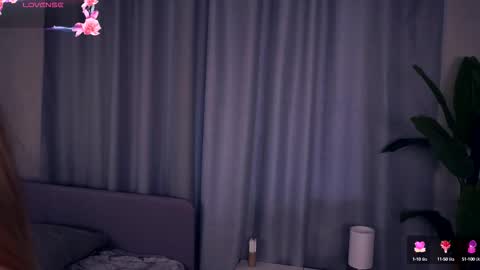 Snapshot of constanceglascov chatting on 10/12/25, 07:07 Hello im Sofia Welcme to my room .More hugs and kiss for you online show from 10/12/25, 07:07