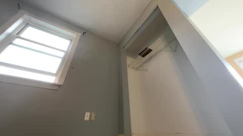 Snapshot of constructionmike1 chatting on 10/29/25, 05:25 constructionmike1 online show from 10/29/25, 05:25