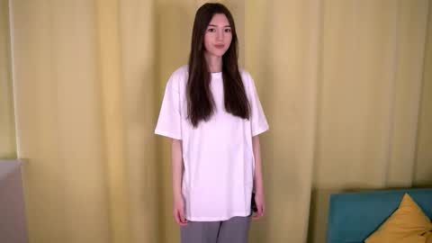 Ellie online show from 03/16/26, 08:29