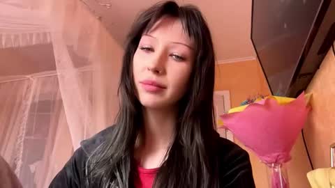 Snapshot of consuelofluellen chatting on 03/25/26, 05:24 Margriet online show from 03/25/26, 05:24