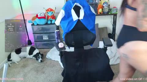 controllercutie online show from 04/30/26, 08:57