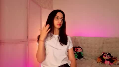 Snapshot of coochyy chatting on 10/07/25, 10:01 coochyy online show from 10/07/25, 10:01